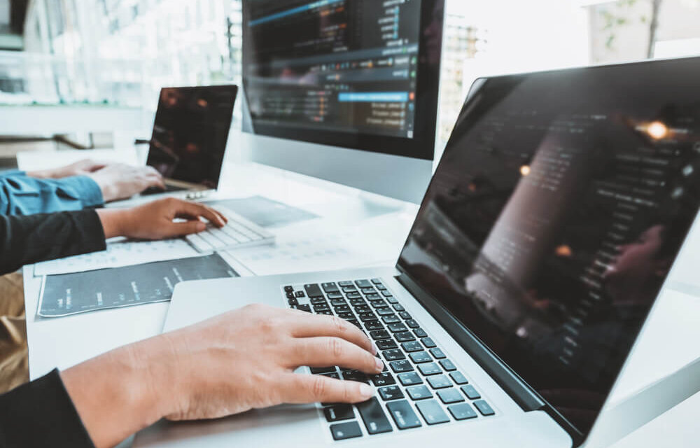 Top 4 Benefits Of Outsourcing IT