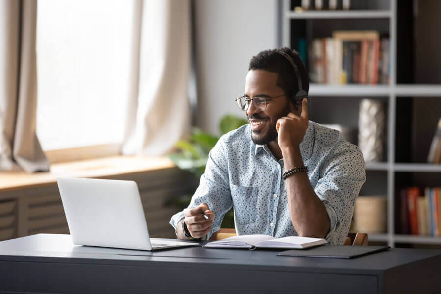 How To Succeed With A Hybrid Workplace Model